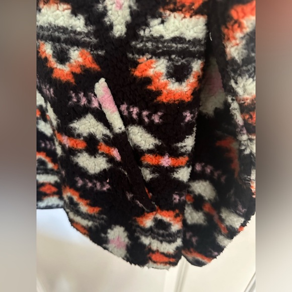 Wrangler Women's Black Retro Southwestern Print Sherpa Pullover Size S - Picture 3 of 12